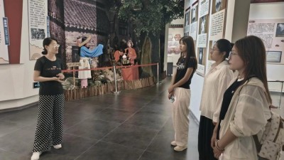 戲韻傳薪火，青春潤鄉(xiāng)土——“小海螺” 青春志愿服務隊為非遺傳承呂劇注入青春思考