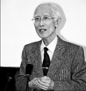 余光中離世,鄉(xiāng)關(guān)何處寄鄉(xiāng)愁《作家報(bào)》2017.12.22. 第51期(總第1089期.執(zhí)行總編輯:李長(zhǎng)洲)第一版