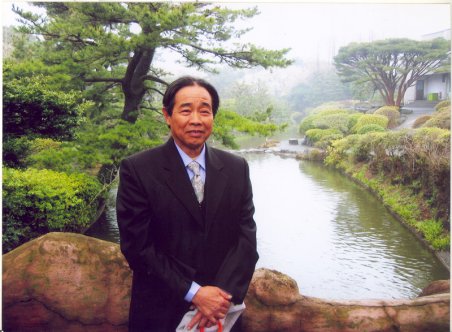 胡云復(fù)：執(zhí)筆揮毫點(diǎn)精神