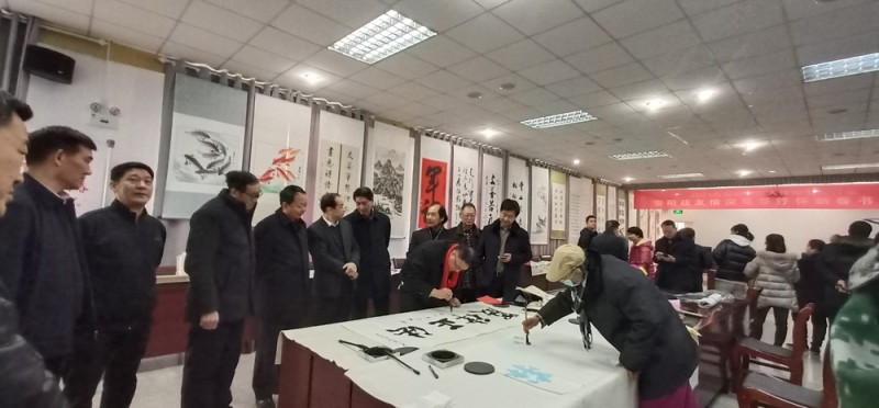 安陽市舉行《2021慶祝退役軍人保障法施行暨安陽戰(zhàn)友情深 筆墨抒懷新春書畫展》活動(dòng)