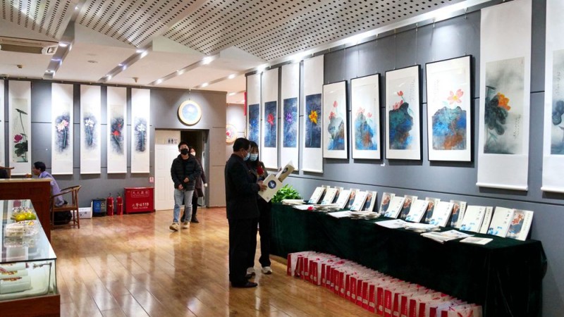 “荷風(fēng)逸趣＂—林清泉荷花作品展在京展出