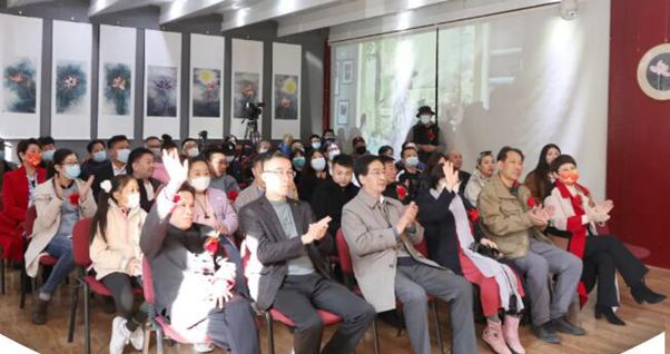 “荷風(fēng)逸趣＂—林清泉荷花作品展在京展出