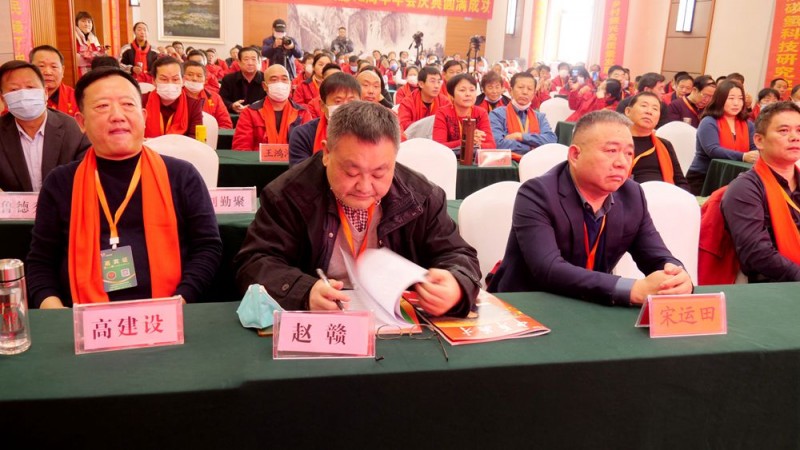 2022引領(lǐng)未來(lái),碳?xì)鋰?guó)際“碳中和、碳達(dá)峰”高峰論壇在菏澤召開(kāi) 2022引領(lǐng)未來(lái),碳?xì)鋰?guó)際“碳中和、碳達(dá)峰”高峰論壇在菏澤召開(kāi)